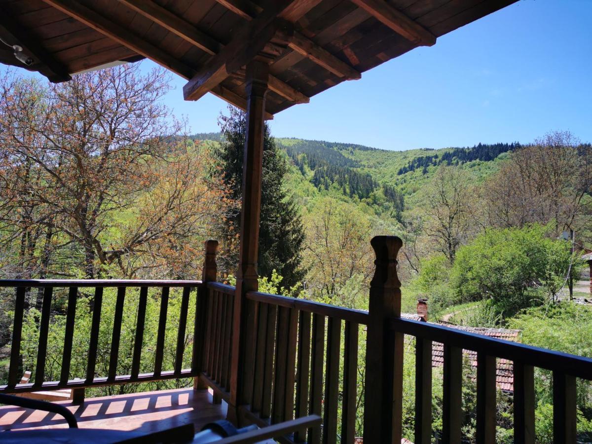 Hotel Divetsite Sliven Esterno foto