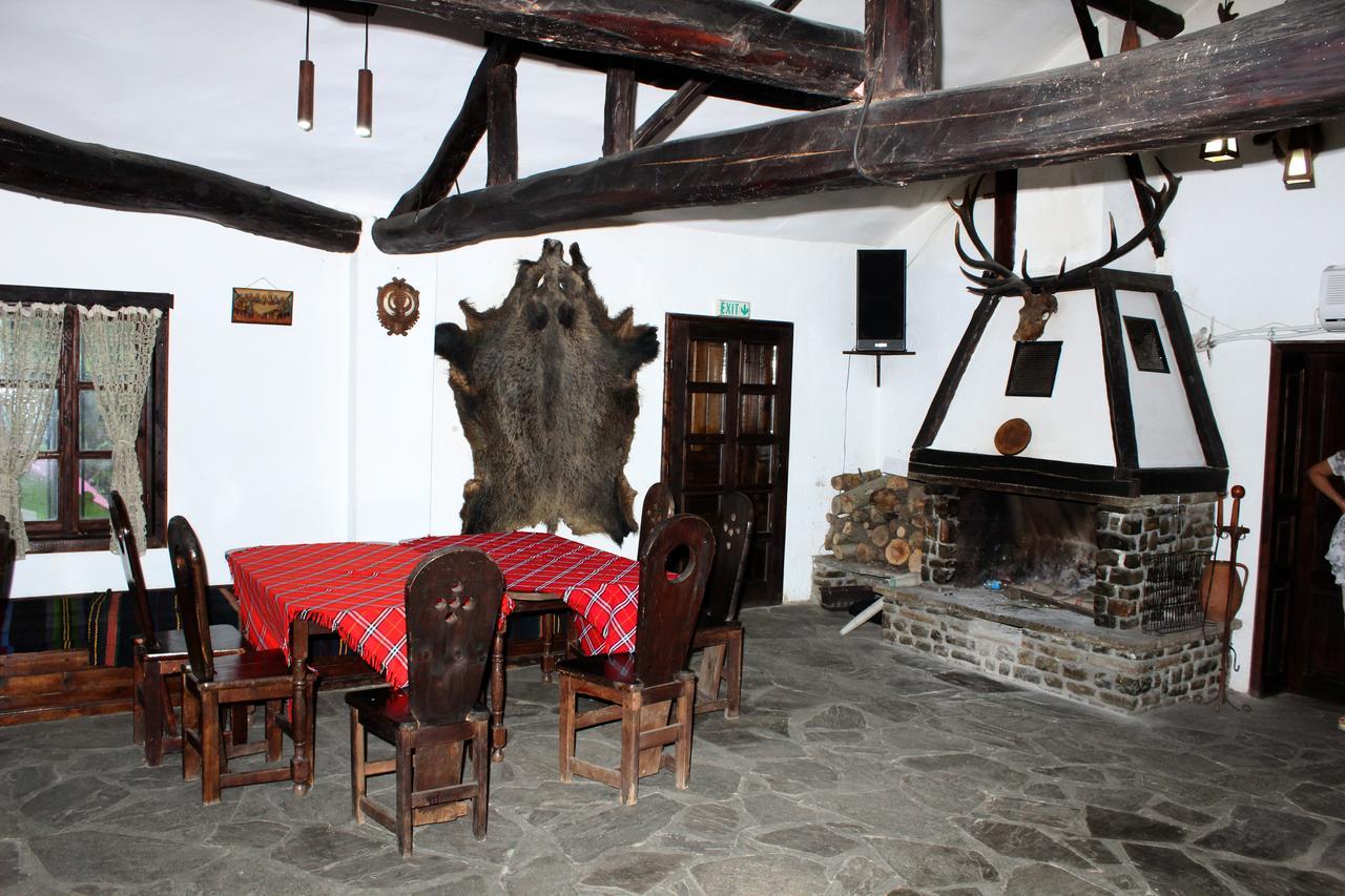Hotel Divetsite Sliven Esterno foto