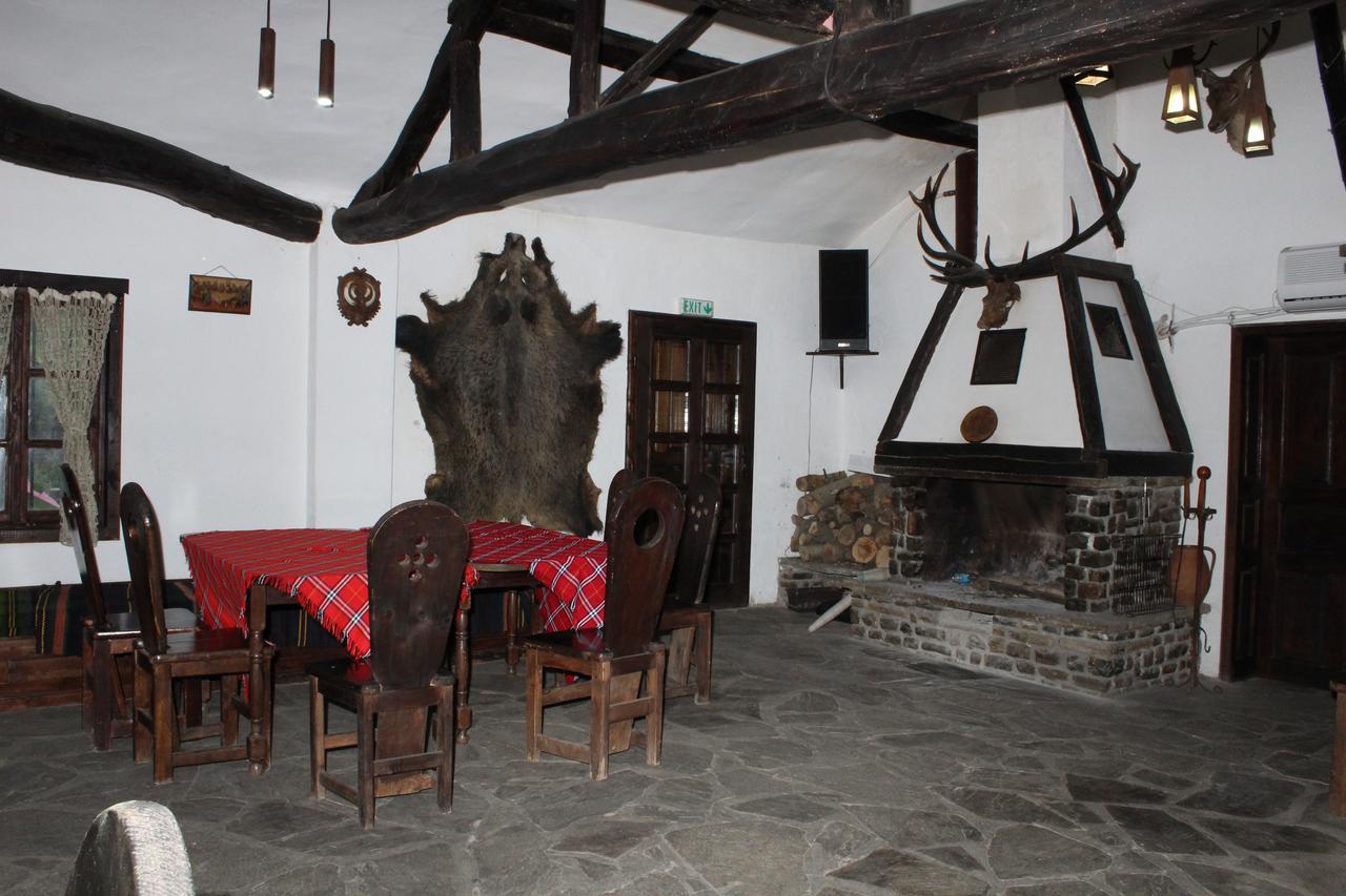 Hotel Divetsite Sliven Esterno foto